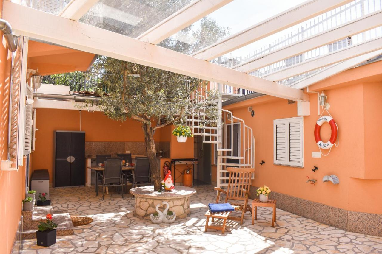 Kuca Za Odmor Antic - Holiday House Antic Novi Vinodolski Εξωτερικό φωτογραφία