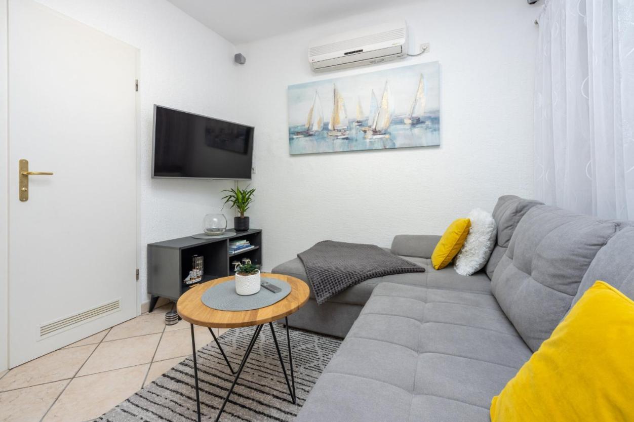 Kuca Za Odmor Antic - Holiday House Antic Novi Vinodolski Εξωτερικό φωτογραφία